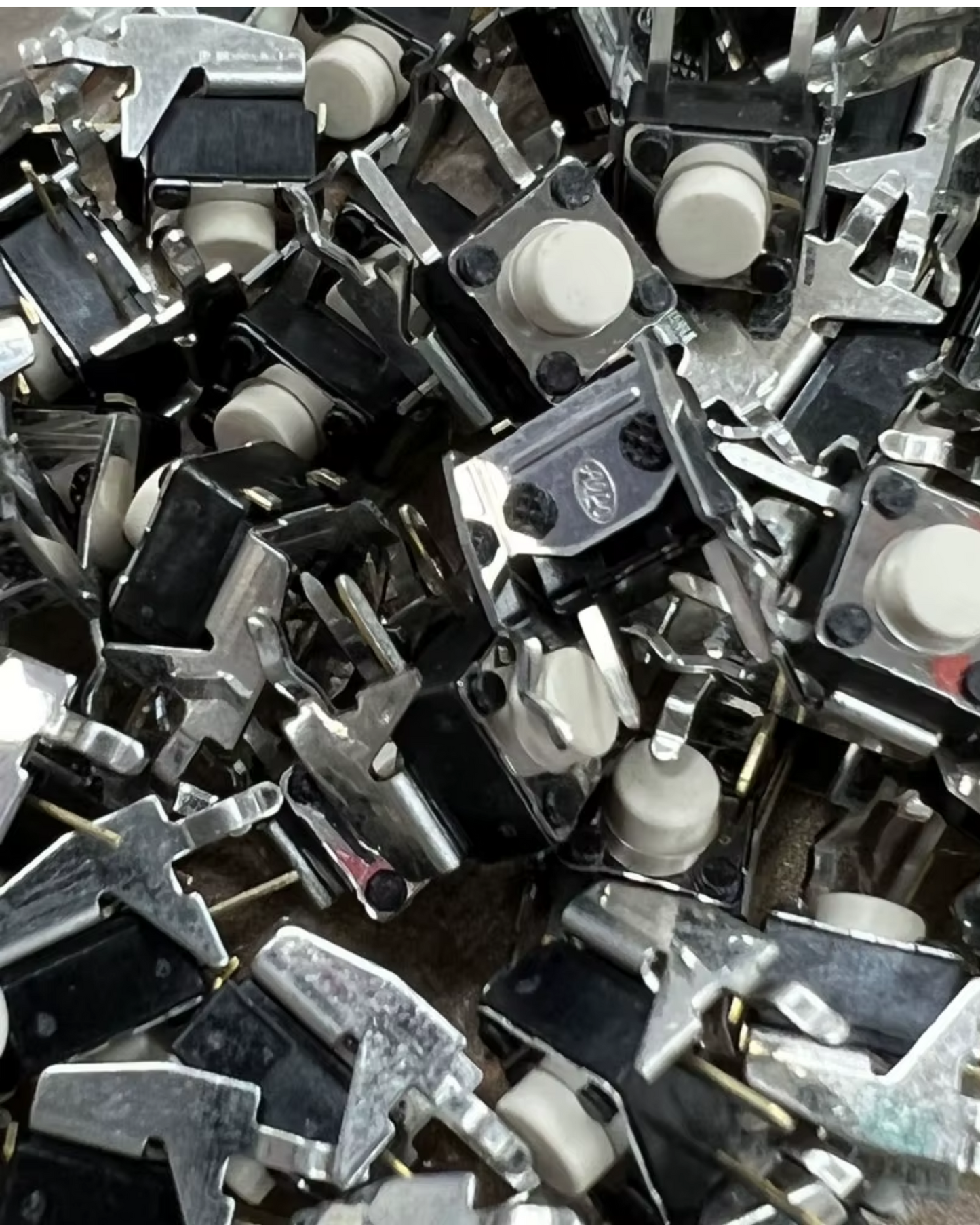 Microswitch Horizontal 2 Pines | Boton refaccion para control de XBOX SWI71